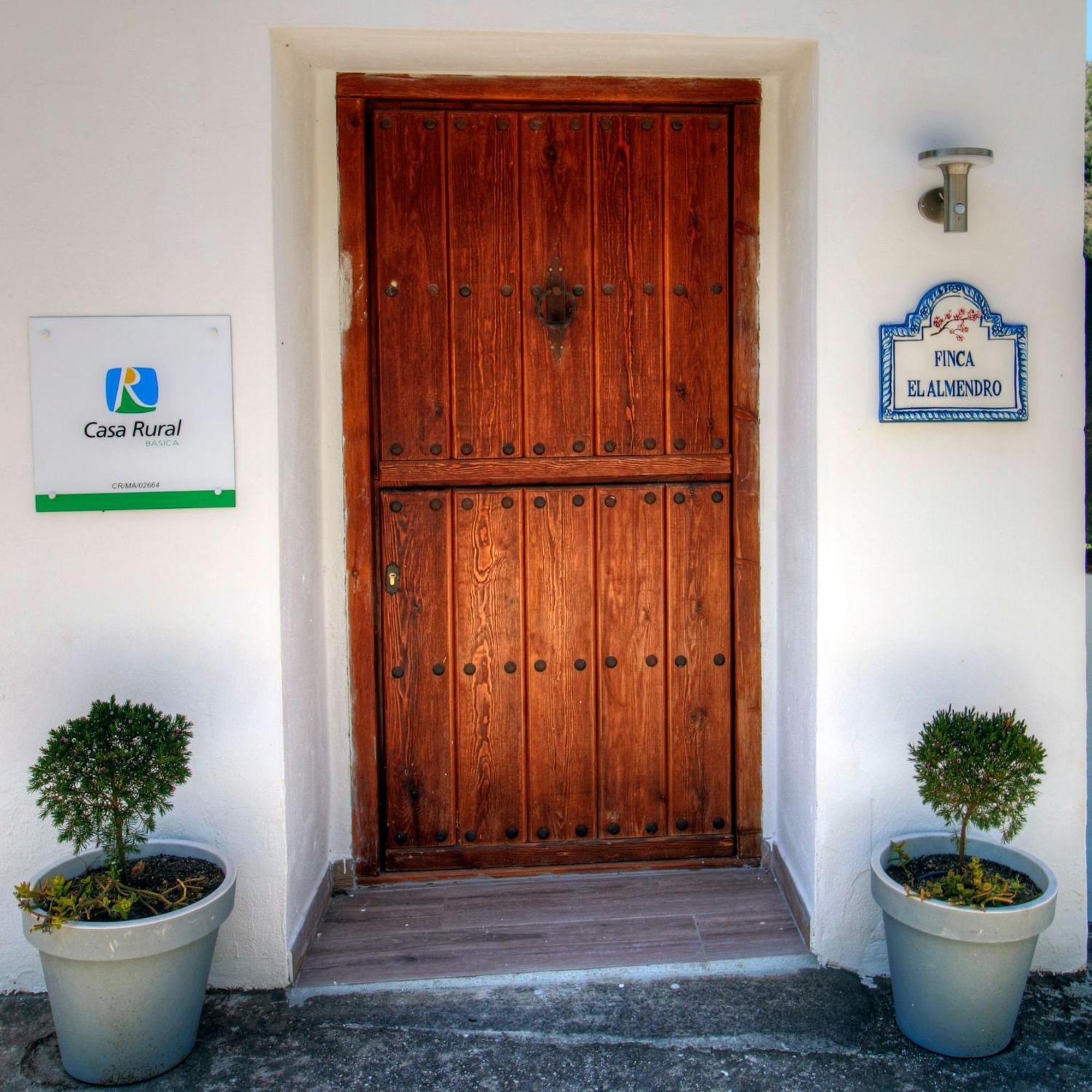 El Almendro * Árchez